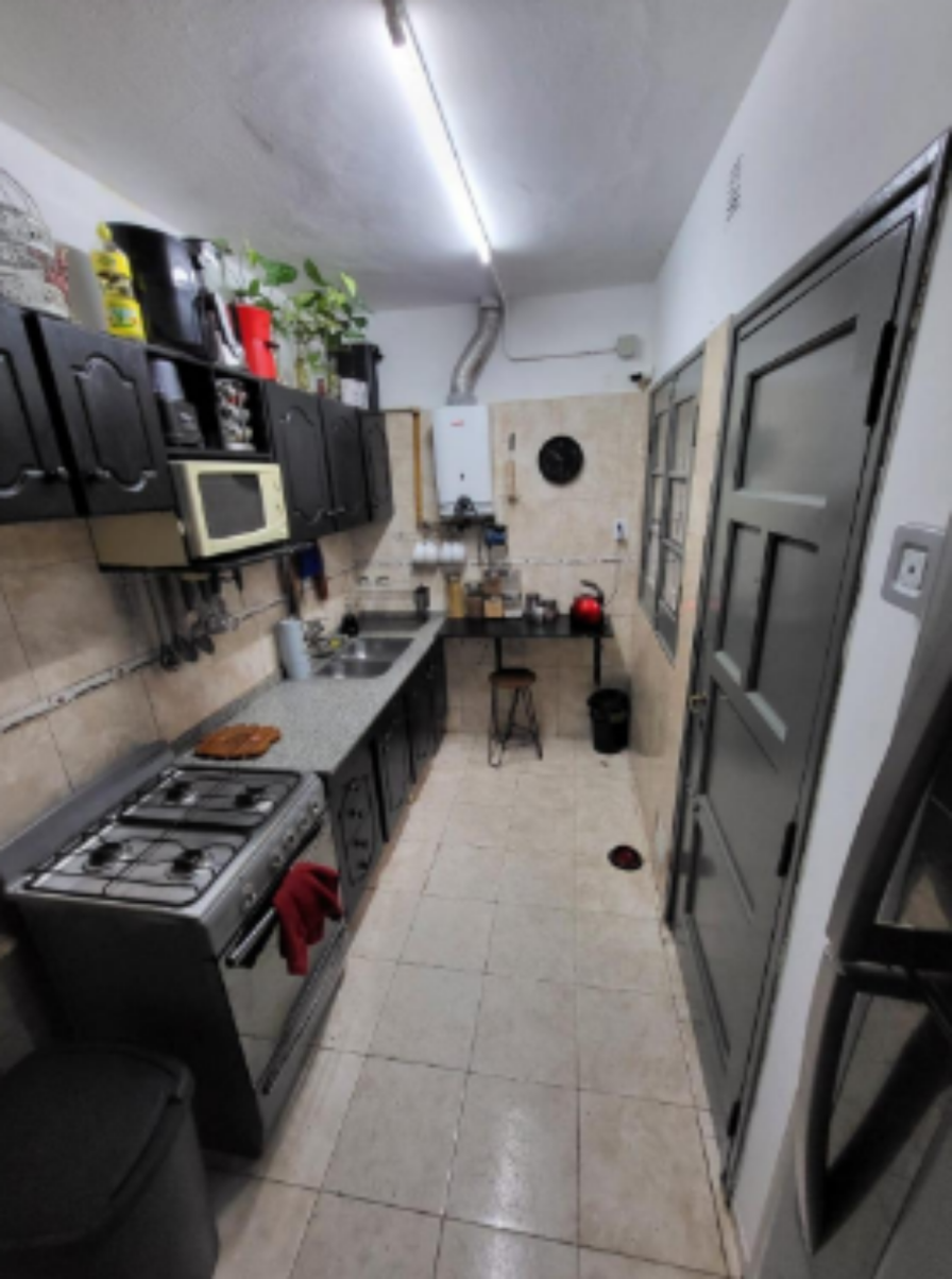 Casa amplia con pileta en San Vicente  4 dormitorios para disfrutar en familia - VENTA