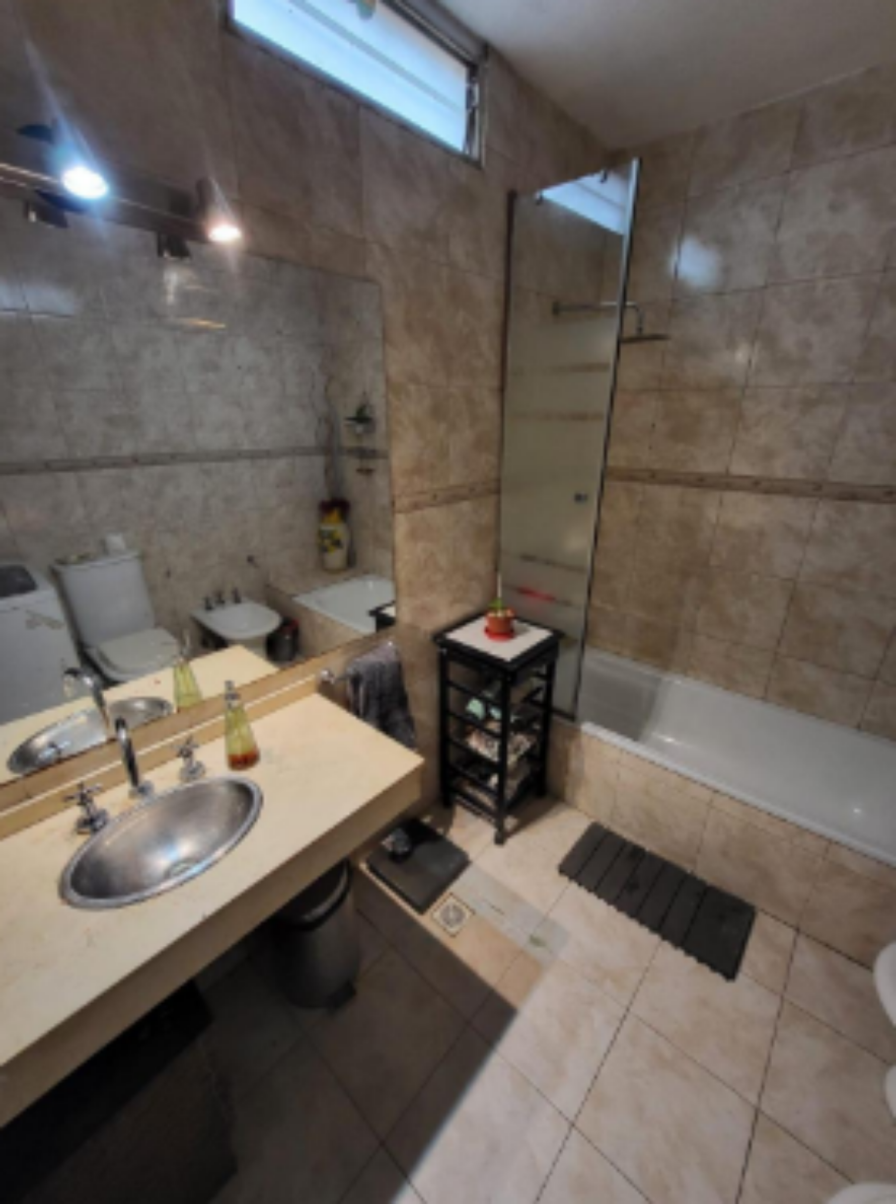 Casa amplia con pileta en San Vicente  4 dormitorios para disfrutar en familia - VENTA