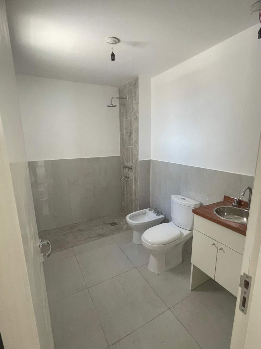 Alquiler Departamento 2 Dormitorios con Balcon a Estrenar Alberdi