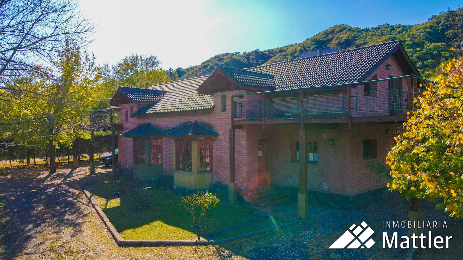 Duplex 5 ambientes en alquiler en el ingreso a Villa General Belgrano.