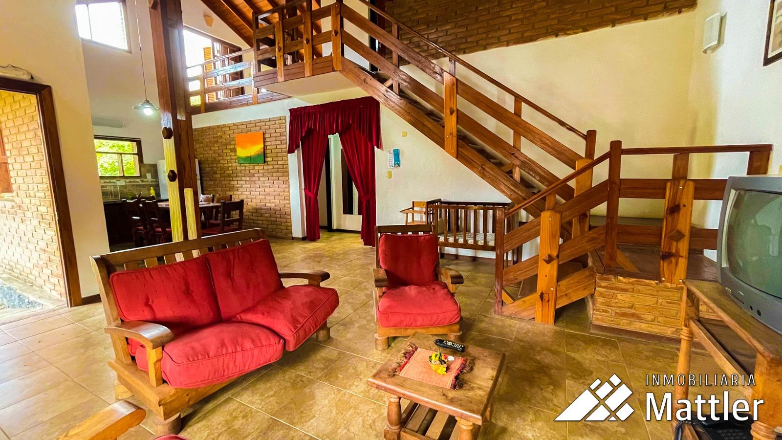 Duplex 5 ambientes en alquiler en el ingreso a Villa General Belgrano.