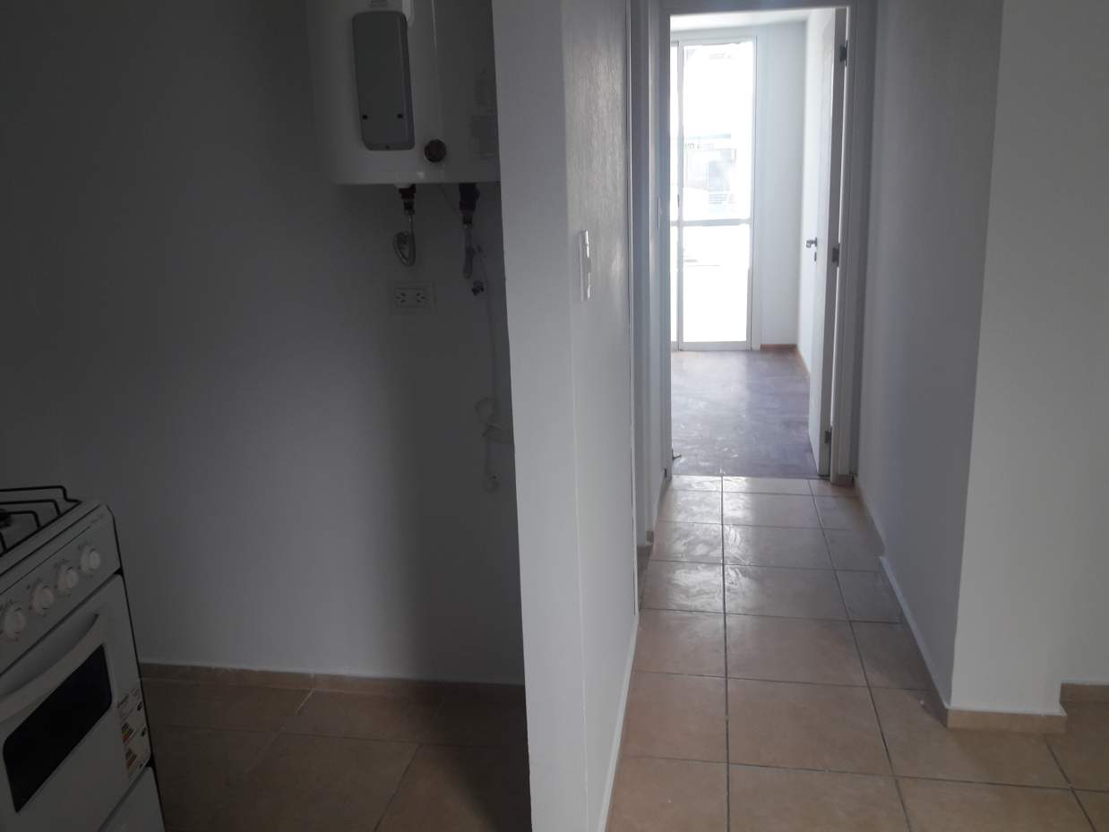 ALQUILO DEPARTAMENTO DE UN DORMITORIO CON BALCÓN EN ALBERDI - MARIANO MORENO 479 - A MINUTOS DEL CEN
