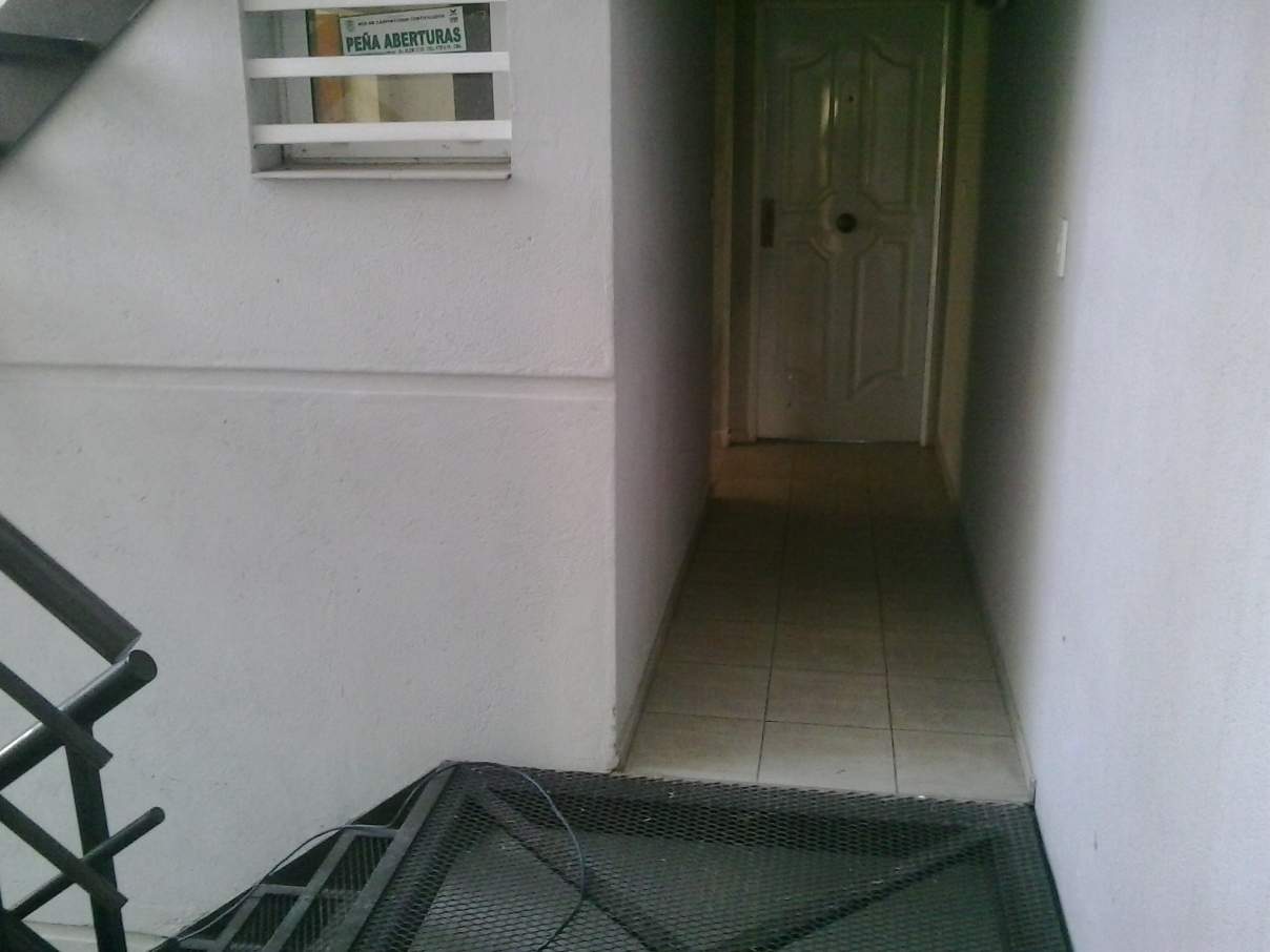 ALQUILO EN ALTO ALBERDI MONOAMBIENTE CON GAS NATURAL - ACHAVAL RODRIGUEZ ESQ RIO NEGRO - EXCELENTE U