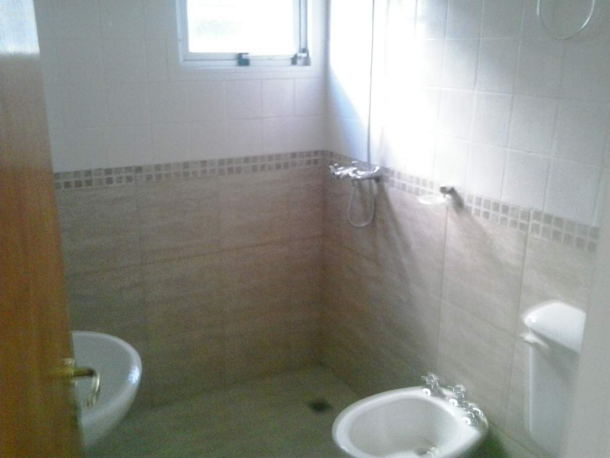 ALQUILO EN ALTO ALBERDI MONOAMBIENTE CON GAS NATURAL - ACHAVAL RODRIGUEZ ESQ RIO NEGRO - EXCELENTE U