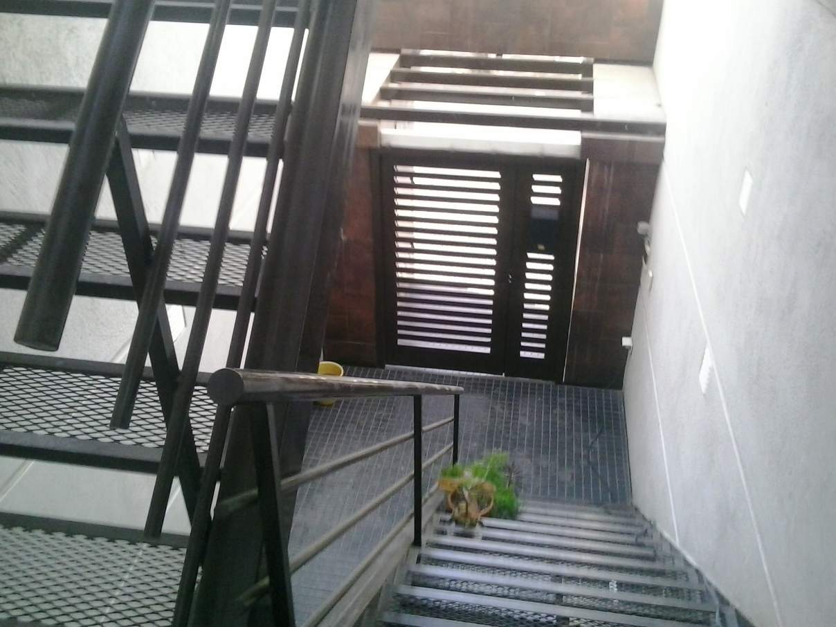 ALQUILO EN ALTO ALBERDI MONOAMBIENTE CON GAS NATURAL - ACHAVAL RODRIGUEZ ESQ RIO NEGRO - EXCELENTE U