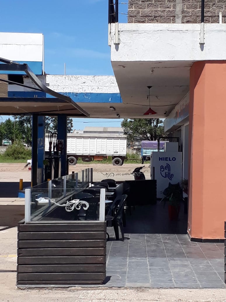 VENTA DE IMPORTANTE PREDIO 4 LOTES CON ESTACION DE SERVICIO SOBRE RUTA NAC N9 465KM, B ENSANCHE OESTE, LEONES , DEPTO MARCOS JUAREZ