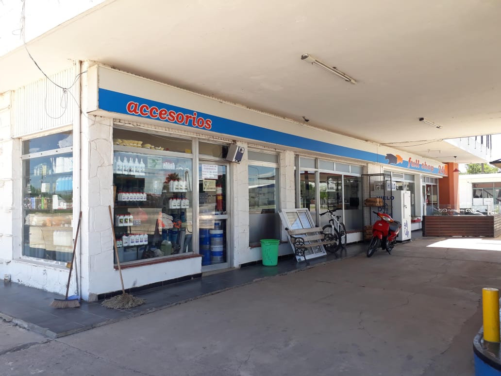 VENTA DE IMPORTANTE PREDIO 4 LOTES CON ESTACION DE SERVICIO SOBRE RUTA NAC N9 465KM, B ENSANCHE OESTE, LEONES , DEPTO MARCOS JUAREZ
