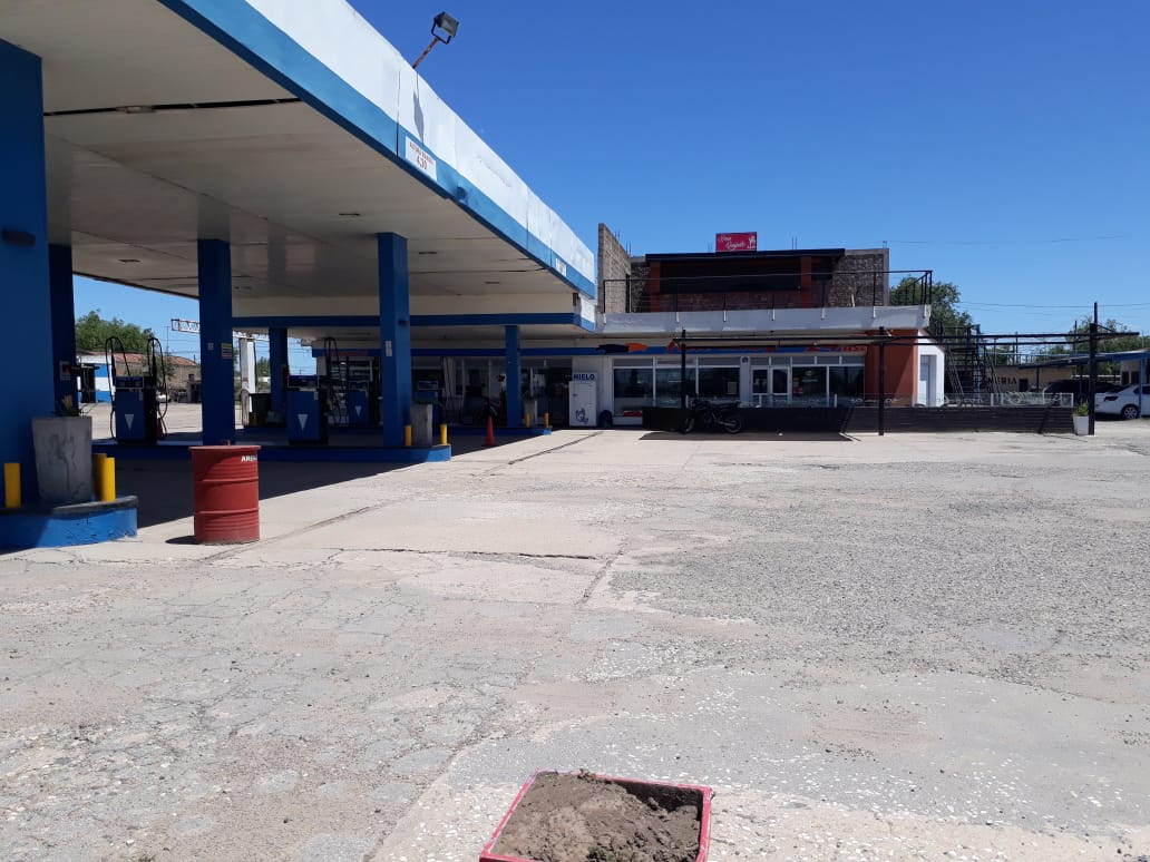 VENTA DE IMPORTANTE PREDIO 4 LOTES CON ESTACION DE SERVICIO SOBRE RUTA NAC N9 465KM, B ENSANCHE OESTE, LEONES , DEPTO MARCOS JUAREZ