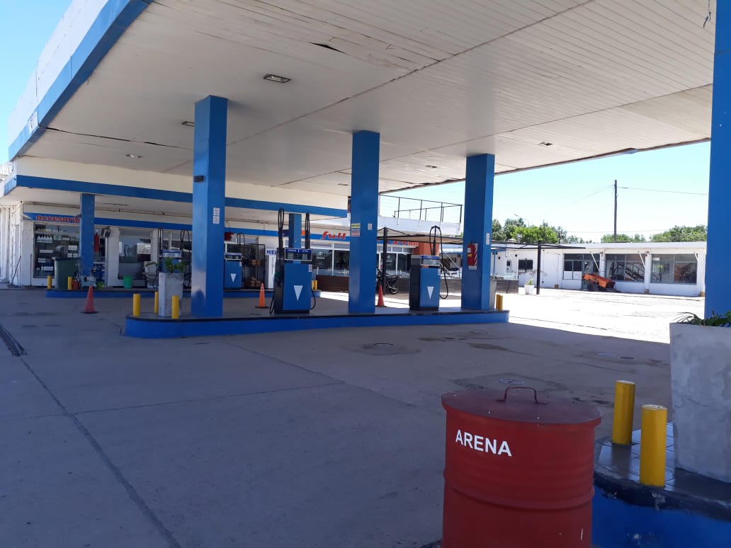 VENTA DE IMPORTANTE PREDIO 4 LOTES CON ESTACION DE SERVICIO SOBRE RUTA NAC N9 465KM, B ENSANCHE OESTE, LEONES , DEPTO MARCOS JUAREZ