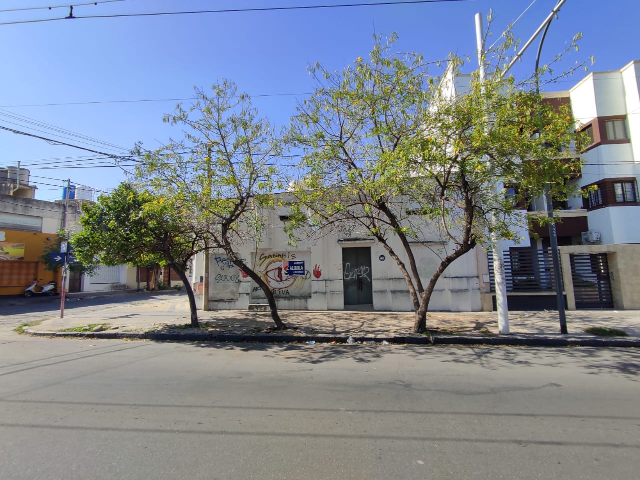 GALPON DEPOSITO EN BARRIO GENERAL PAZ 220M2 UBICACION ESTRATEGICA
