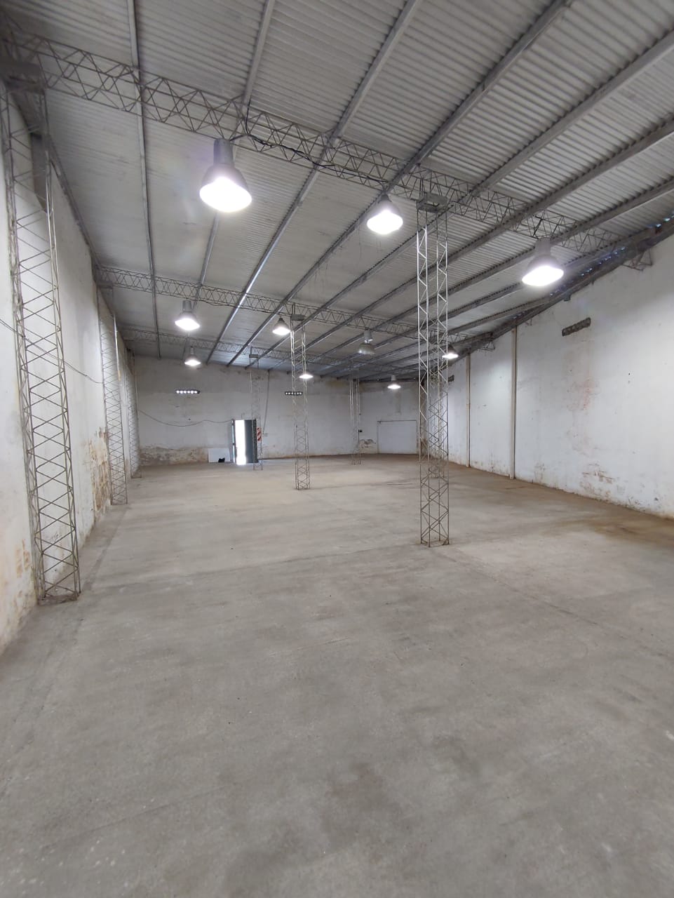 GALPON DEPOSITO EN BARRIO GENERAL PAZ 220M2 UBICACION ESTRATEGICA