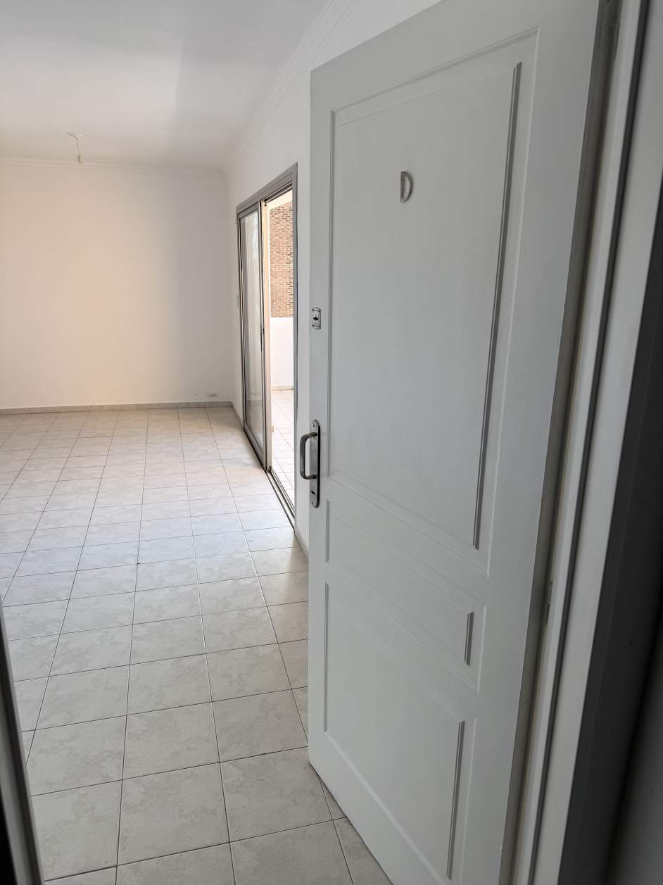 Mirá este Depto en COFICO!! Piso 7mo. Coc Separada. 2 Dorm. BALCON. Sucre 1465.