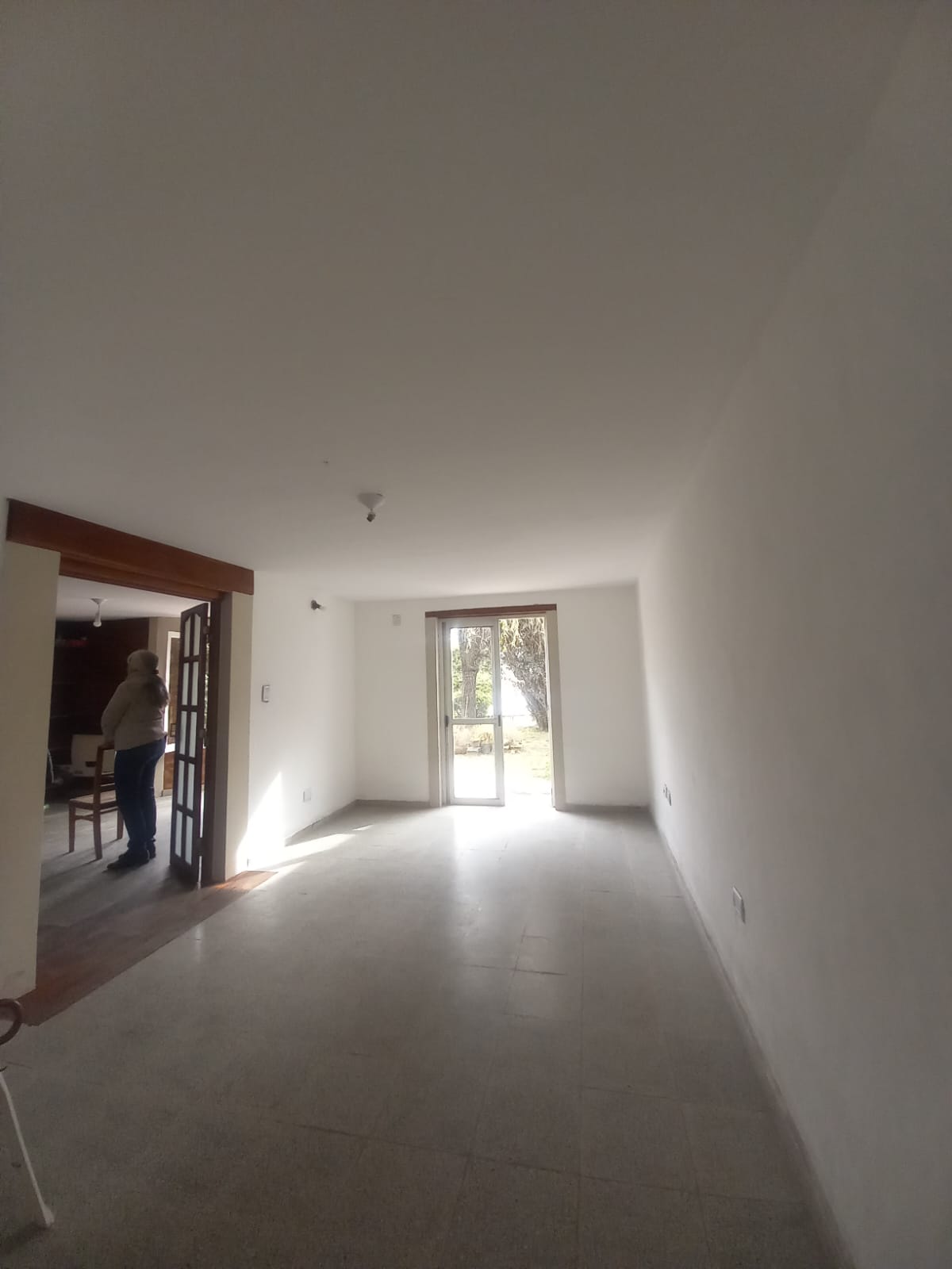 VENDEMOS CASA. UBICADA EN BANDA NORTE, 3 DORMITORIOS CON PATIO, PILETA Y COCHERA MAS DE UN VEHÍCULO EN LÍNEA, RIO CUARTO CORDONBA