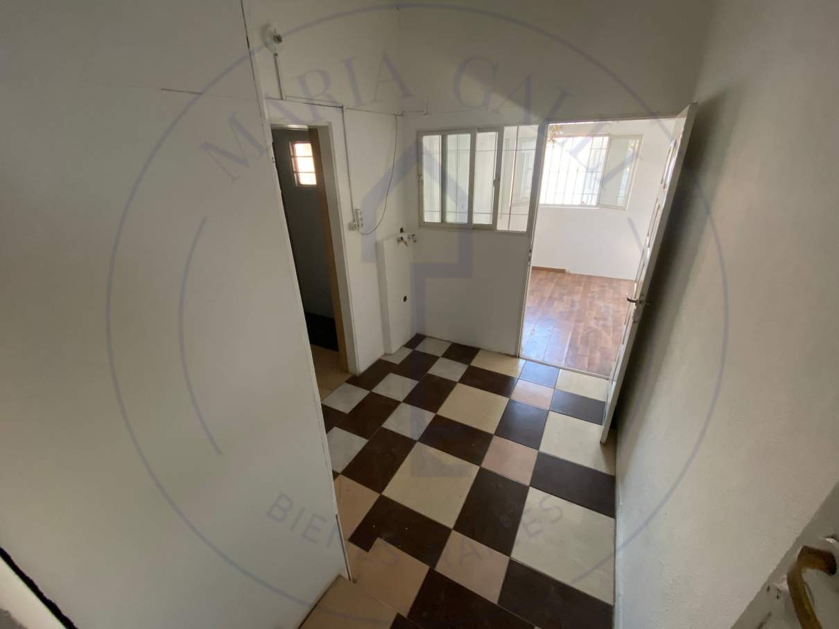 ALQUILER OFICINA O DEPTO ALBERDI