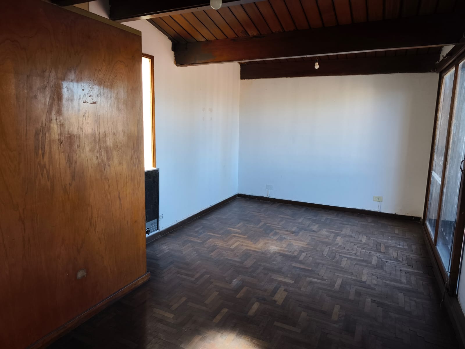 Dpto. 2 dorm. 1 baño. Primer piso. Terraza exclusiva. B Villa Cabrera.