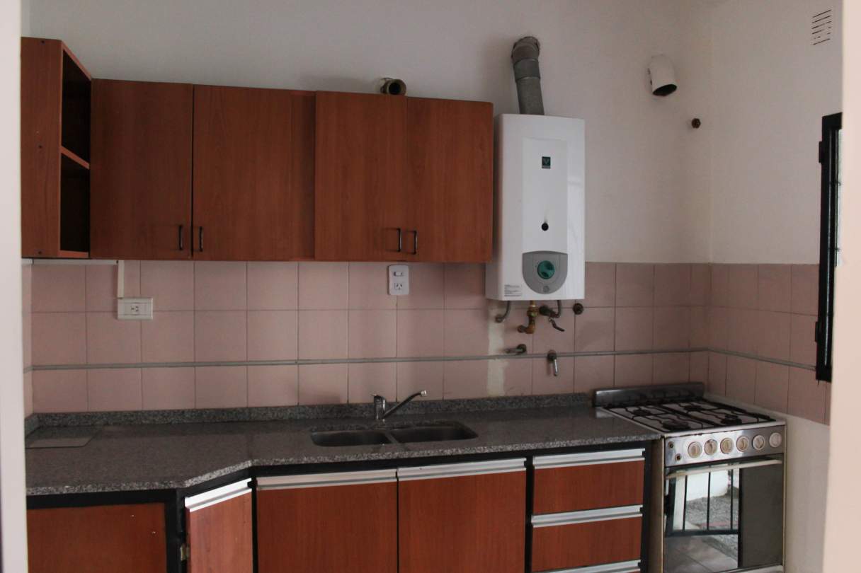 ALQ CASA 2 DORM - B BALCARCE MARIANO - MTS RUTA 20