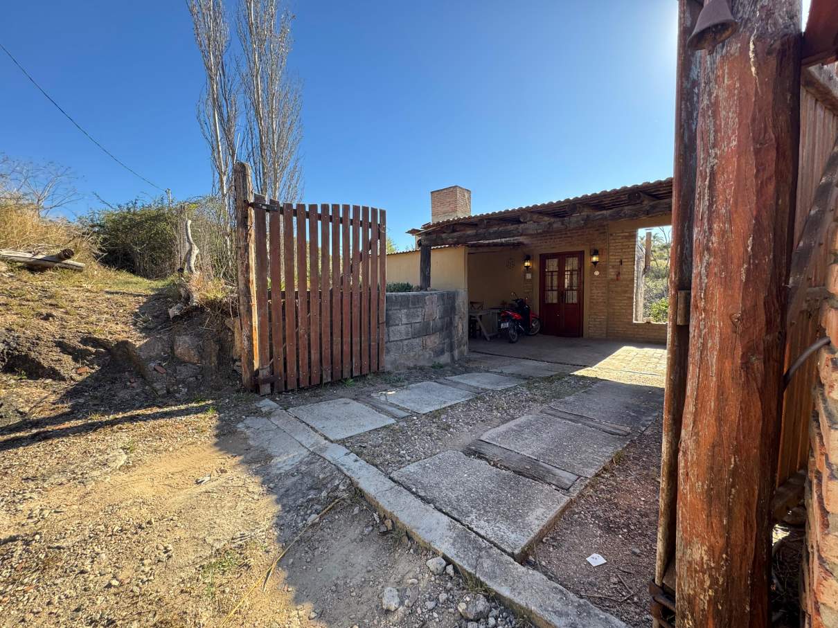 EN VENTA CASA EN VILLA DEL LAGO VILLA CARLOS PAZ