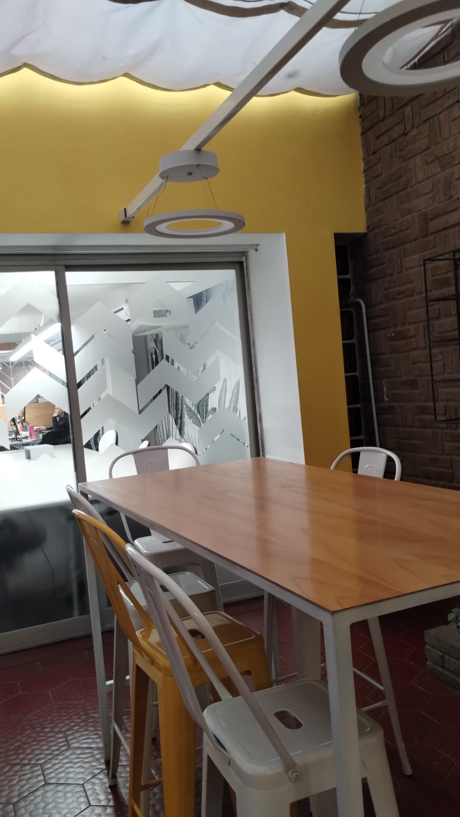 ESPECTACULAR INMUEBLE DE CATEGORIA - IDEAL COWORKING