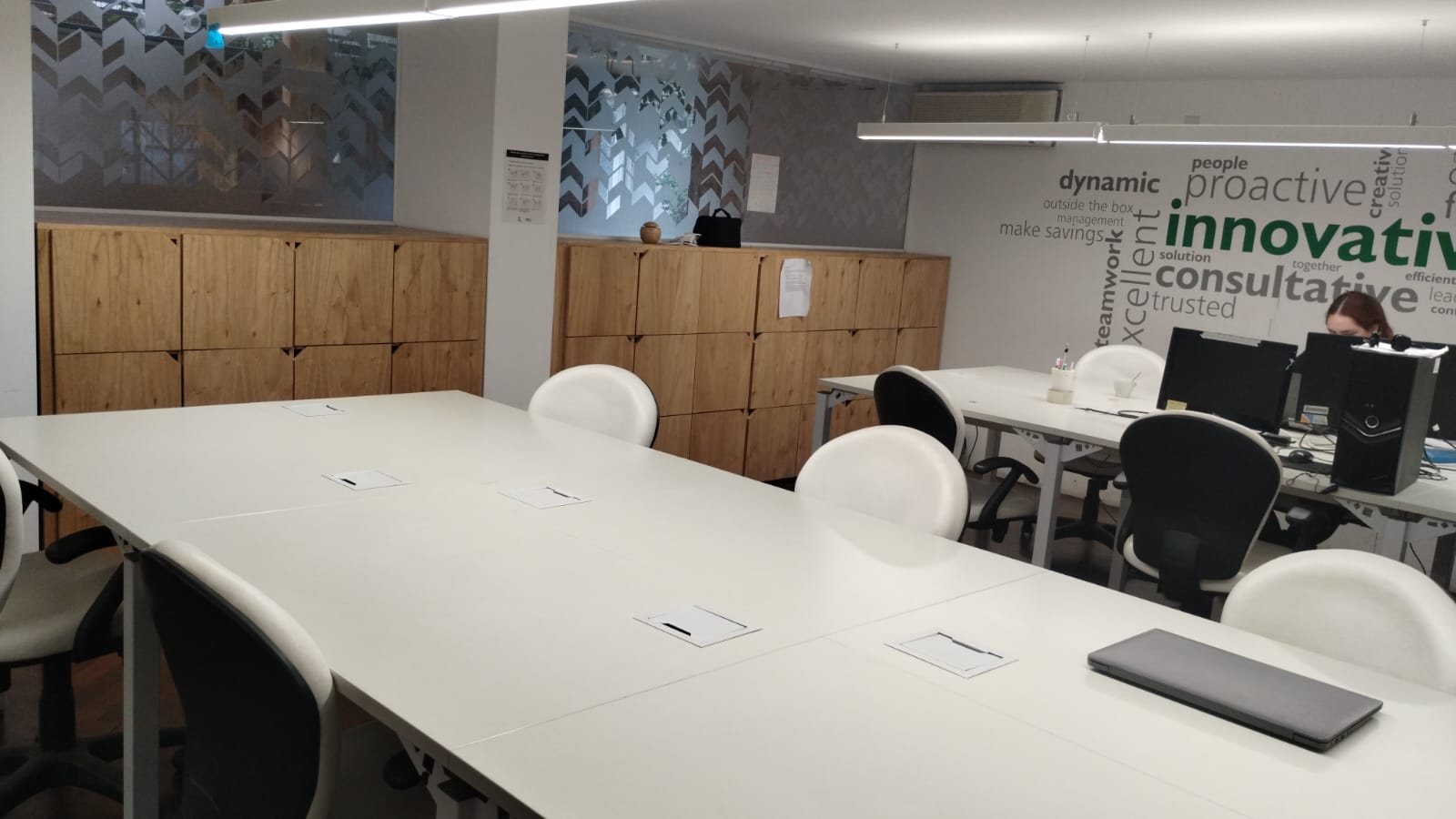 ESPECTACULAR INMUEBLE DE CATEGORIA - IDEAL COWORKING