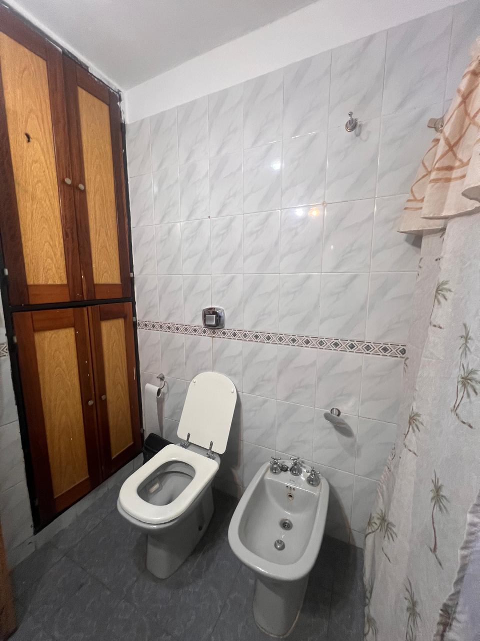 OPORTUNIDAD EN VILLA ALLENDE -  VENTA DE CASA CON DOBLE SALIDA