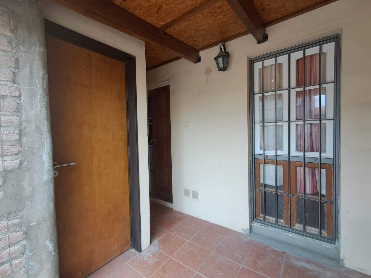 CASA DOS DOR  LOFT 1 DORM - EXCELENTES !!!!