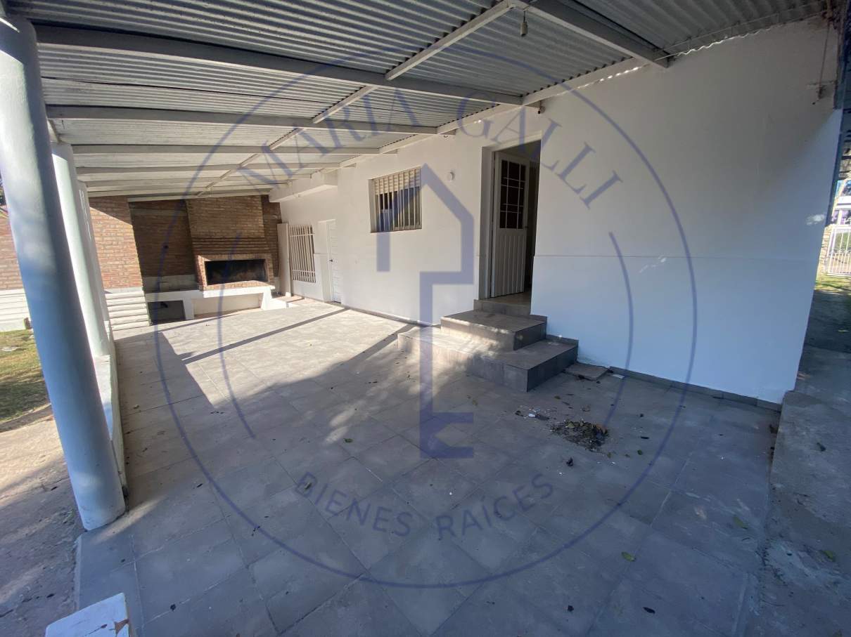 ALQUILER CASA 3 DORM ,UNQUILLO