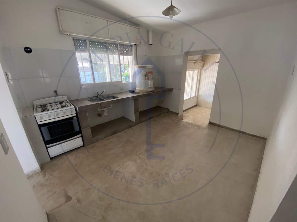 ALQUILER CASA 3 DORM ,UNQUILLO