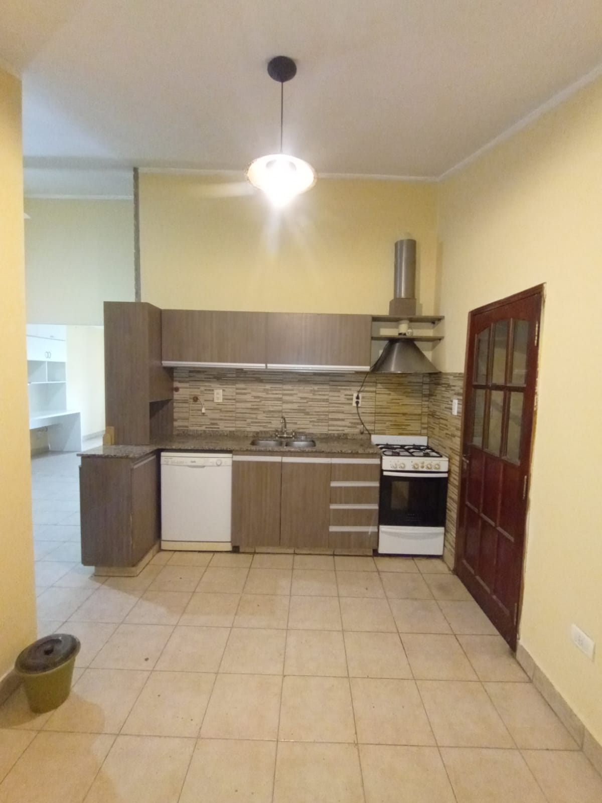 VENDO CASA 3 DORMITORIOS-MATIENZO-APTO CREDITO BANCARIO