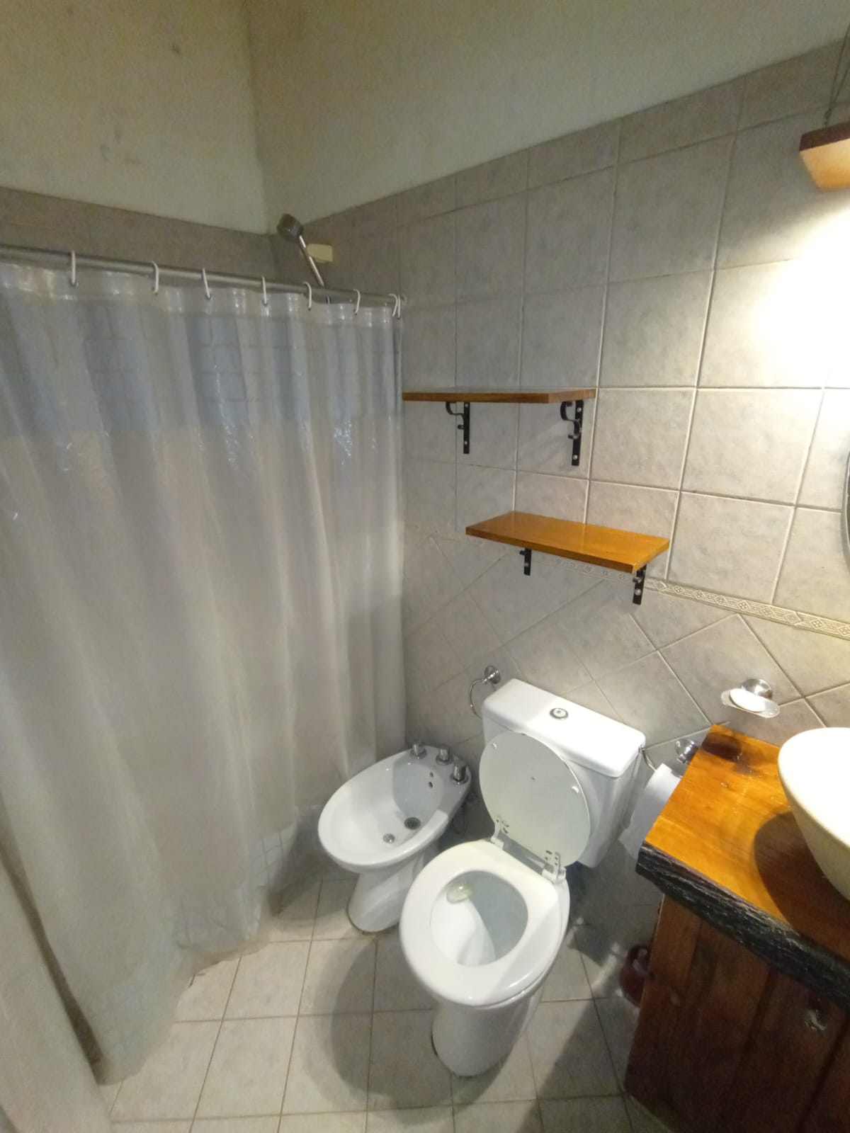 VENDO CASA 3 DORMITORIOS-MATIENZO-APTO CREDITO BANCARIO
