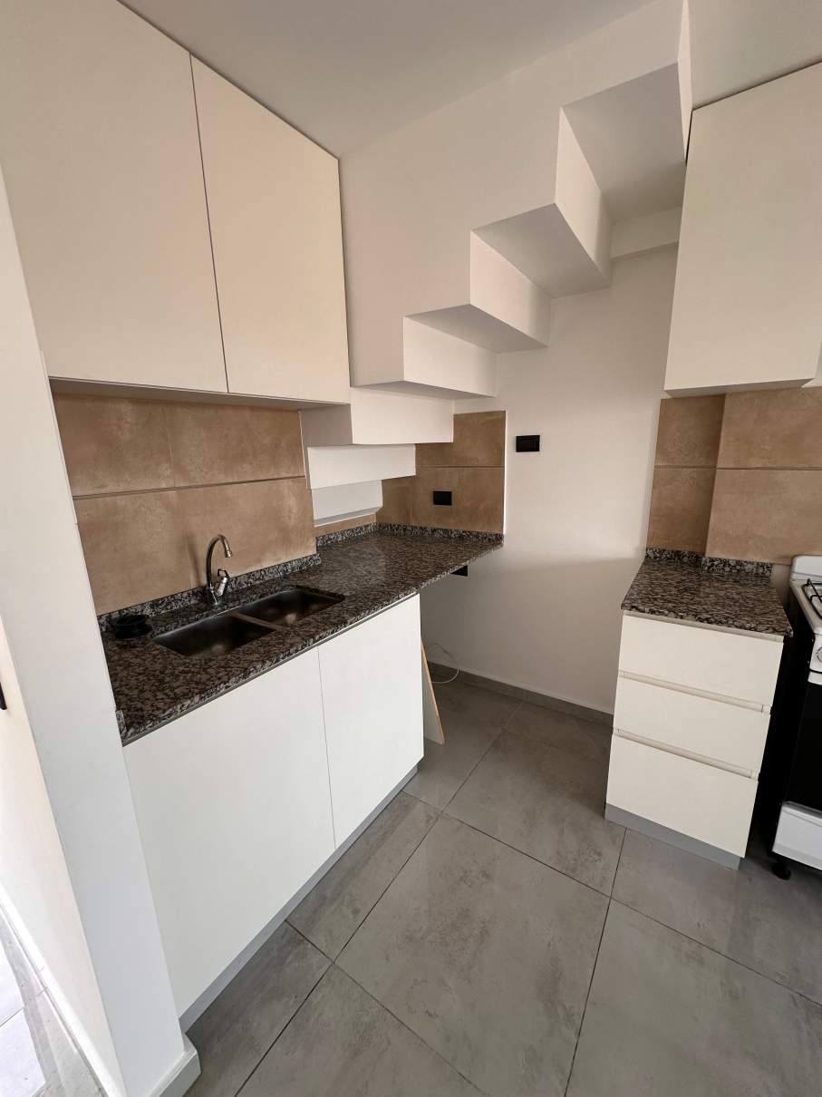 EXCELENTE OPORTUNIDAD DPTO CON UN AÑO DE USO, ESTILO DUPLEX!!!!