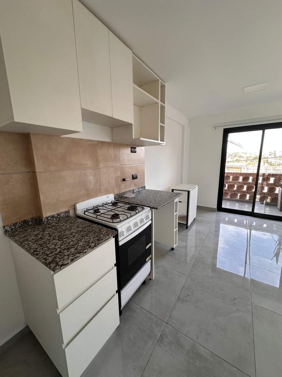 EXCELENTE OPORTUNIDAD DPTO CON UN AÑO DE USO, ESTILO DUPLEX!!!!
