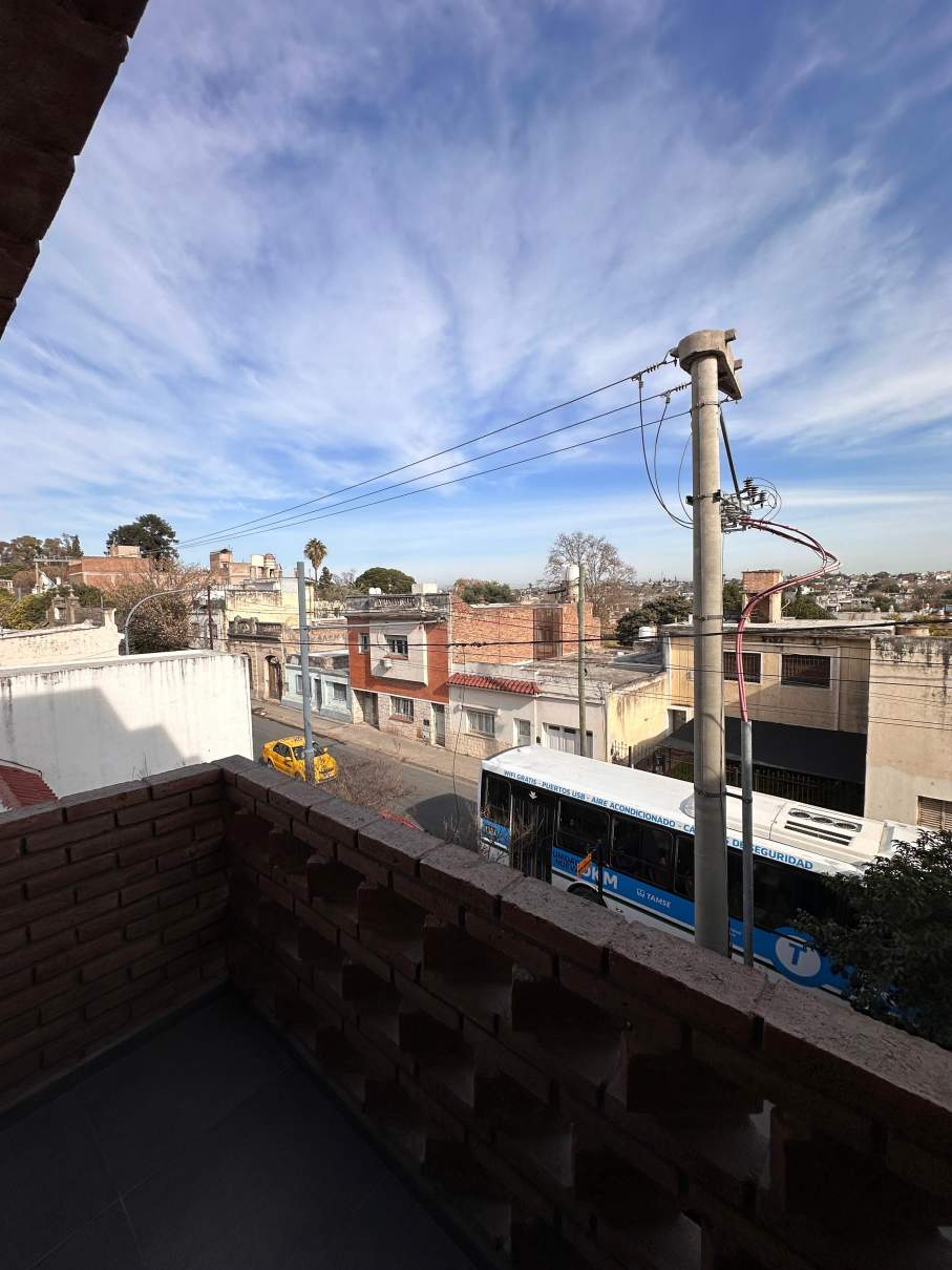 EXCELENTE OPORTUNIDAD DPTO CON UN AÑO DE USO, ESTILO DUPLEX!!!!