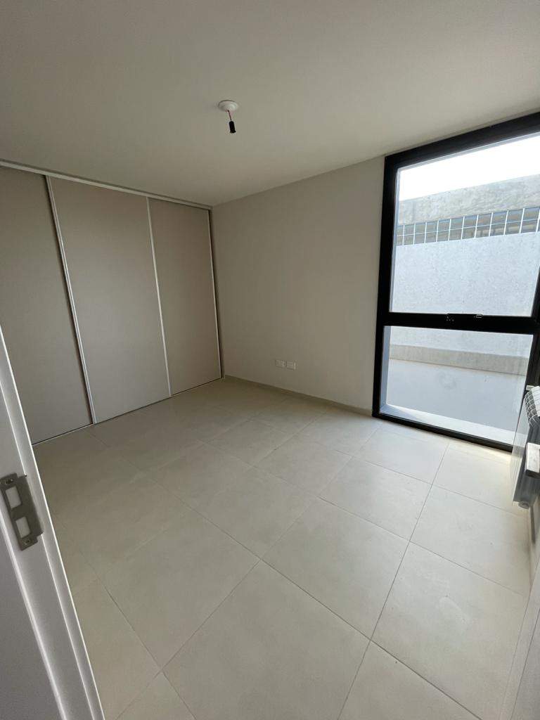 OPORTUNIDAD!!! DUPLEX CATEGORÍA! ZONA JARDIN CLARET!!