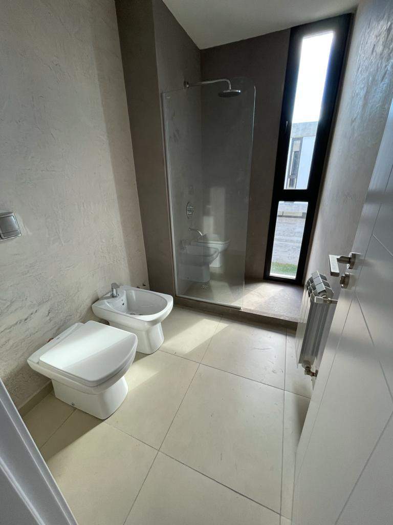 OPORTUNIDAD!!! DUPLEX CATEGORÍA! ZONA JARDIN CLARET!!