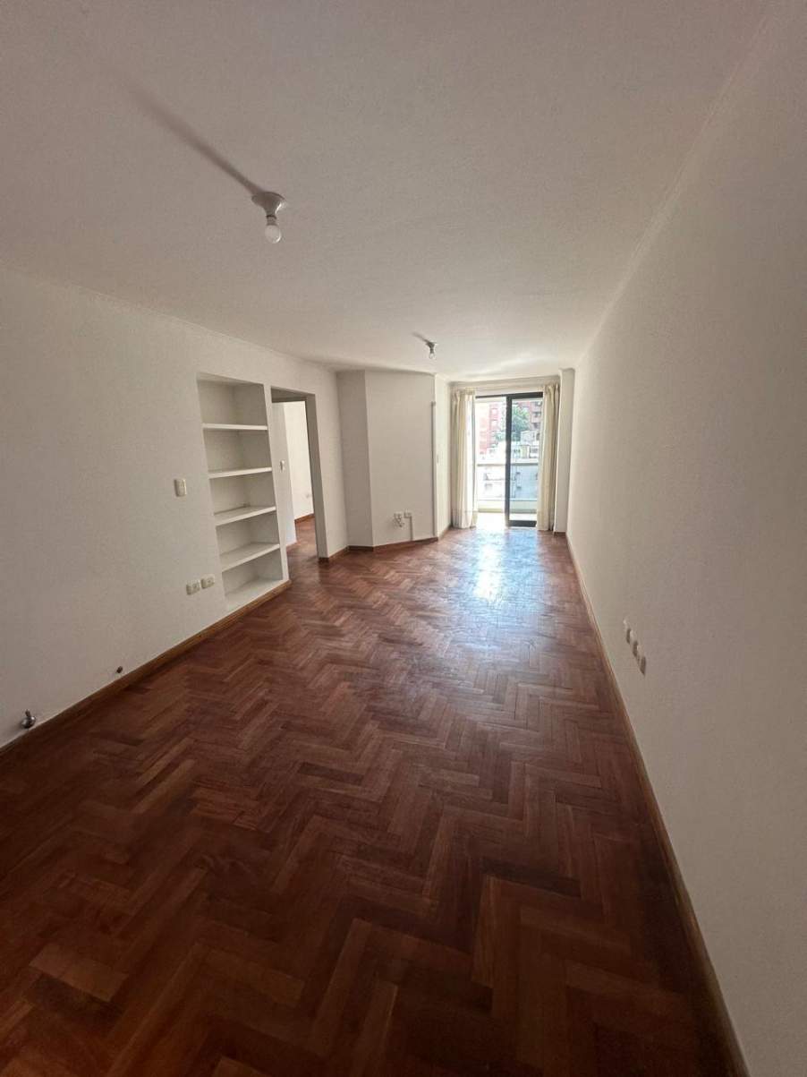 SE VENDE EXCELENTE DPTO DE UN DORMITORIO Y MEDIO EN NUEVA CORDOBA!!!!