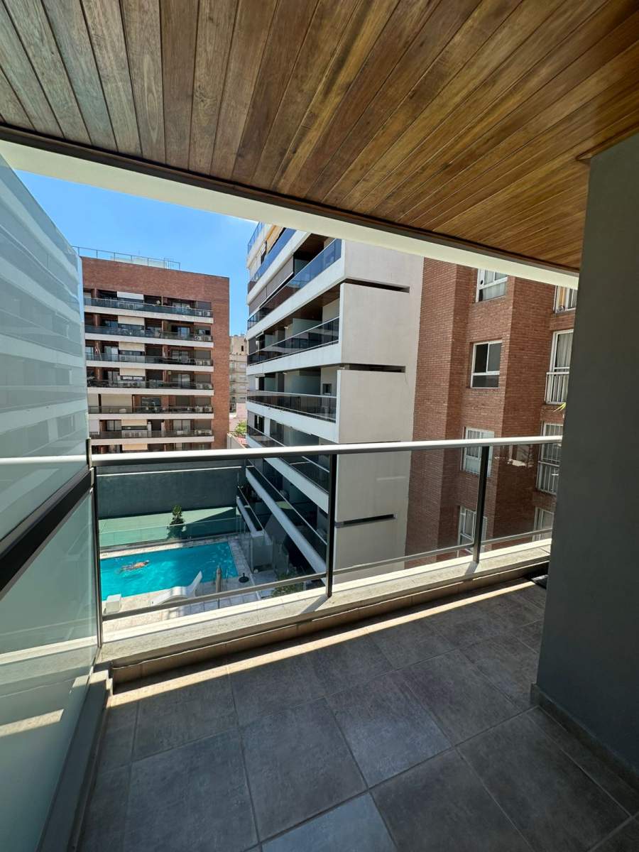 SE VENDE EXCELENTE DPTO DE UN DORMITORIO DE CATEGORIA CON COCHERA!!!!