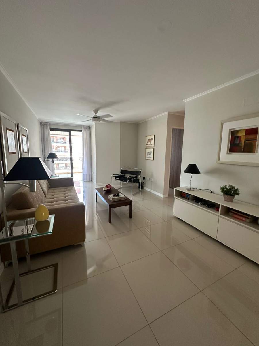 SE VENDE EXCELENTE DPTO DE UN DORMITORIO DE CATEGORIA CON COCHERA!!!!