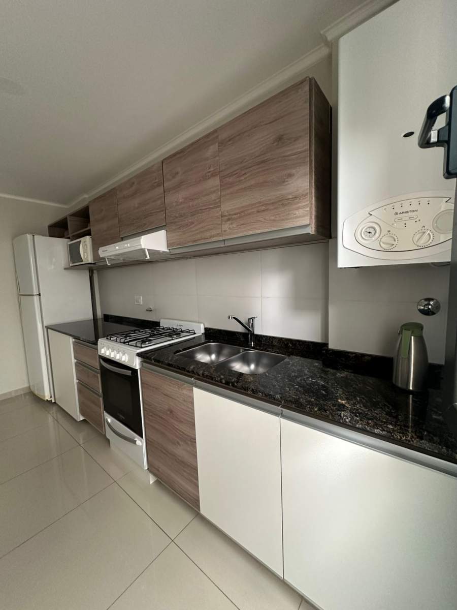 SE VENDE EXCELENTE DPTO DE UN DORMITORIO DE CATEGORIA CON COCHERA!!!!