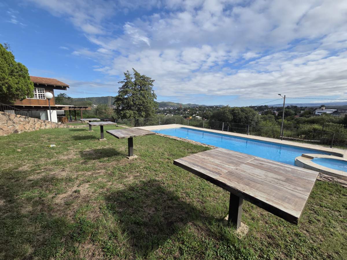 Complejo de Cabañas en Carlos Paz