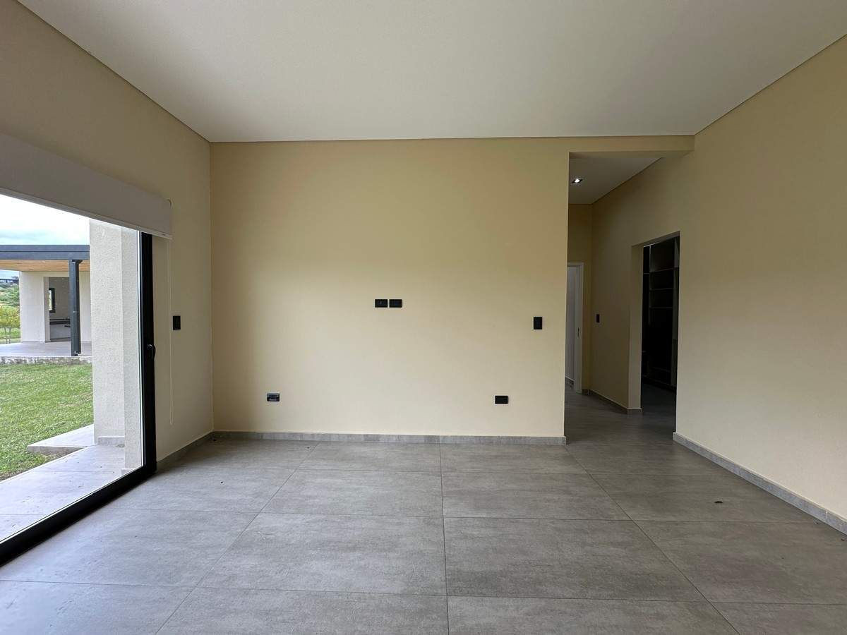Casa en Alquiler en EL TERRÓN  MENDIOLAZA