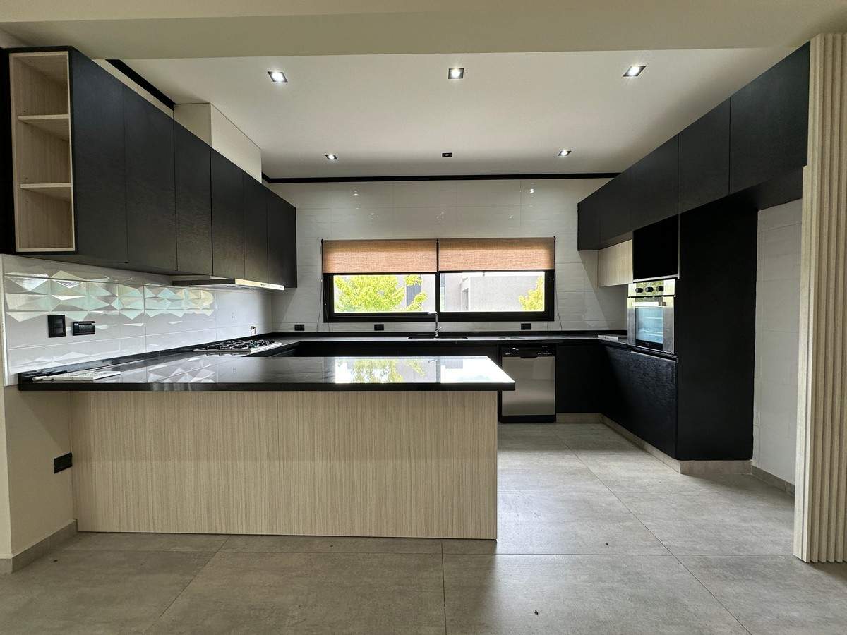 Casa en Alquiler en EL TERRÓN  MENDIOLAZA