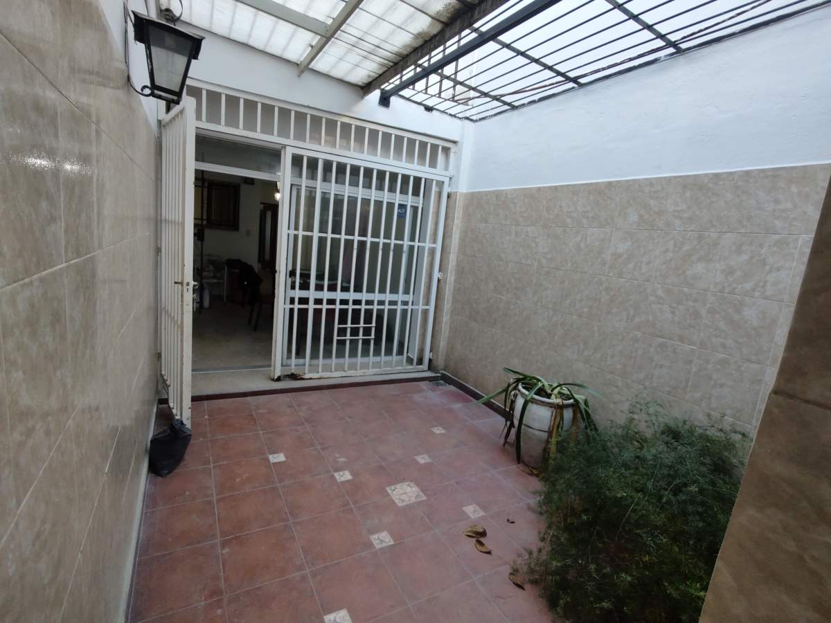 ALQUILER CASA 4 DORMITORIOS -SUCRE 1872- ALTA CORDOBA