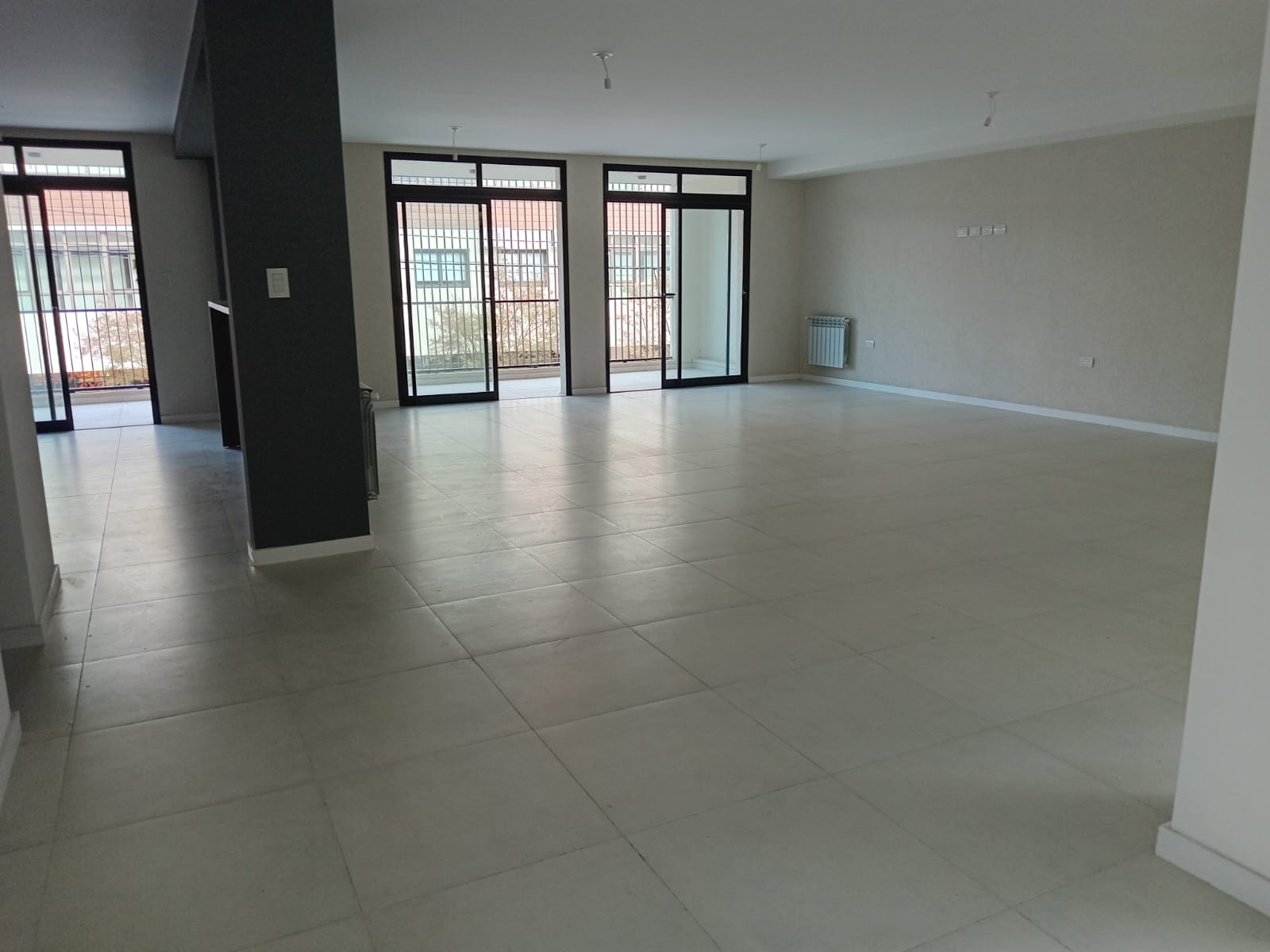 Alquiler Anual - Dpto de 3 dormitorios - Semipiso - Carlos Paz