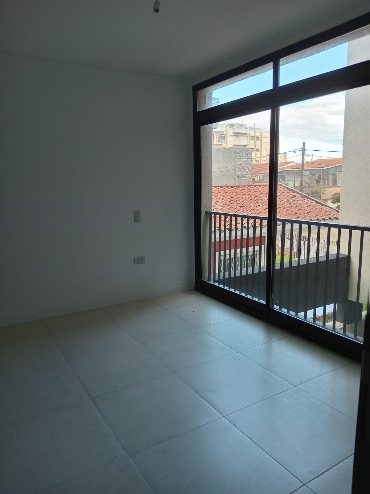 Alquiler Anual - Dpto de 3 dormitorios - Semipiso - Carlos Paz