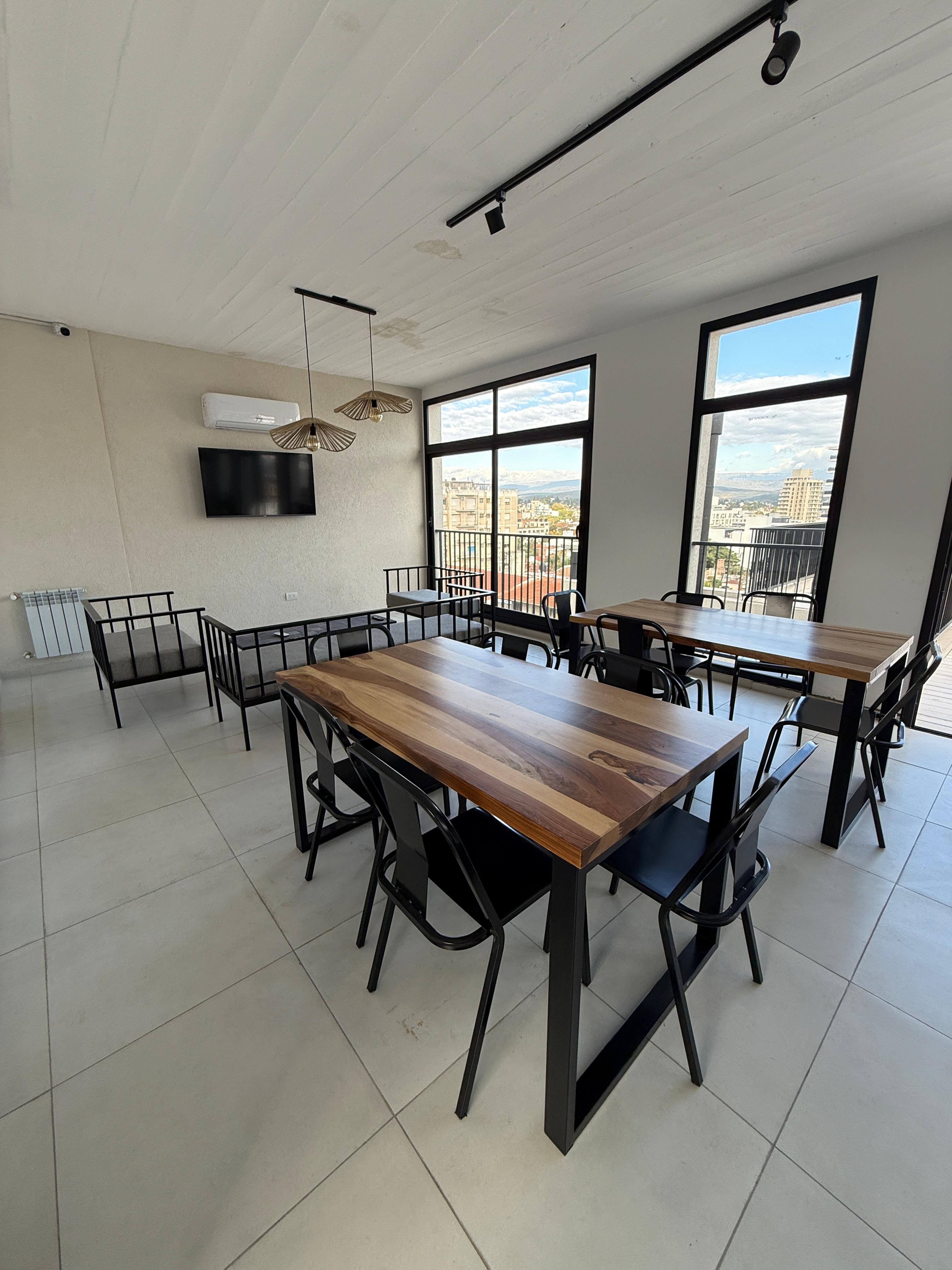 Alquiler Anual - Dpto de 3 dormitorios - Semipiso - Carlos Paz