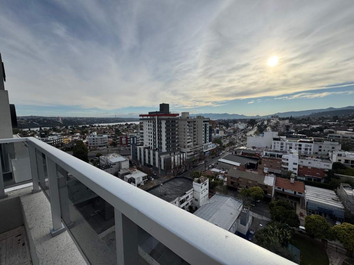 DEPARTAMENTO MONOAMBIENTE EN VENTA, EDIFICIO OPERA FUN, TORRE III