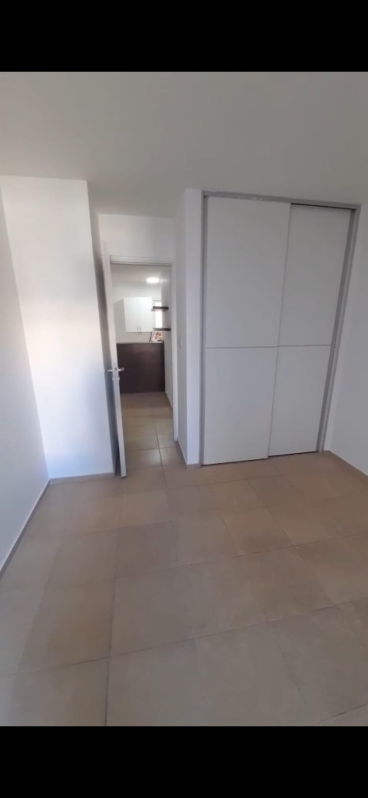 ALTO ALBERDI. 1 DORMITORIO. LUMINOSO.