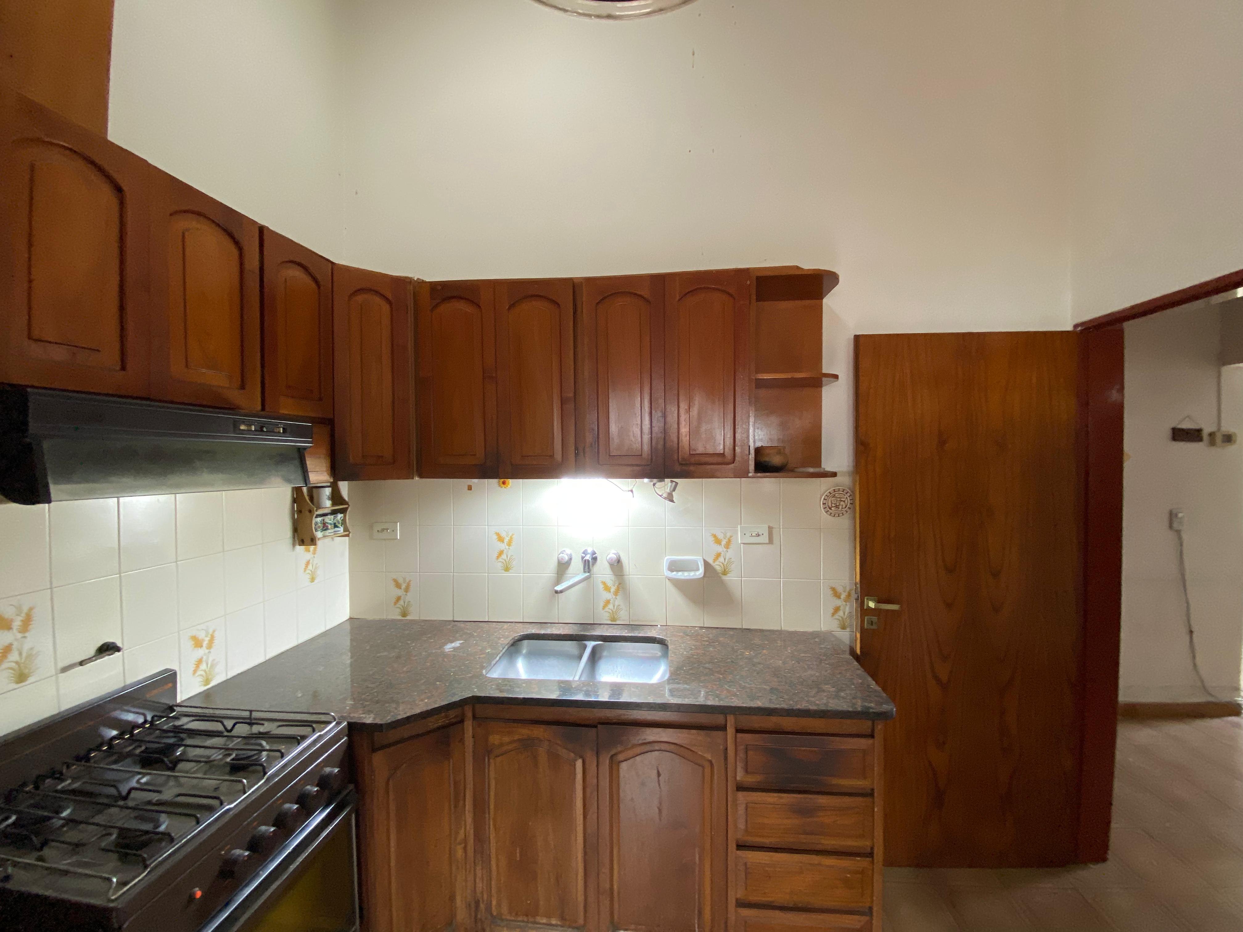 SE VENDE CASA DE 3 DORM A MTS DEL RIO,BARRIO SOL Y RIO