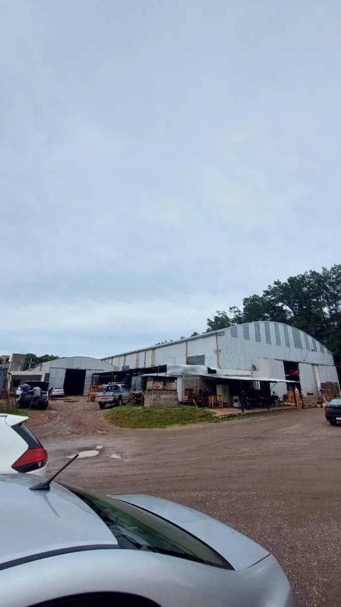 2 Naves Industriales  7 Locales  2 Casas - Villa Allende
