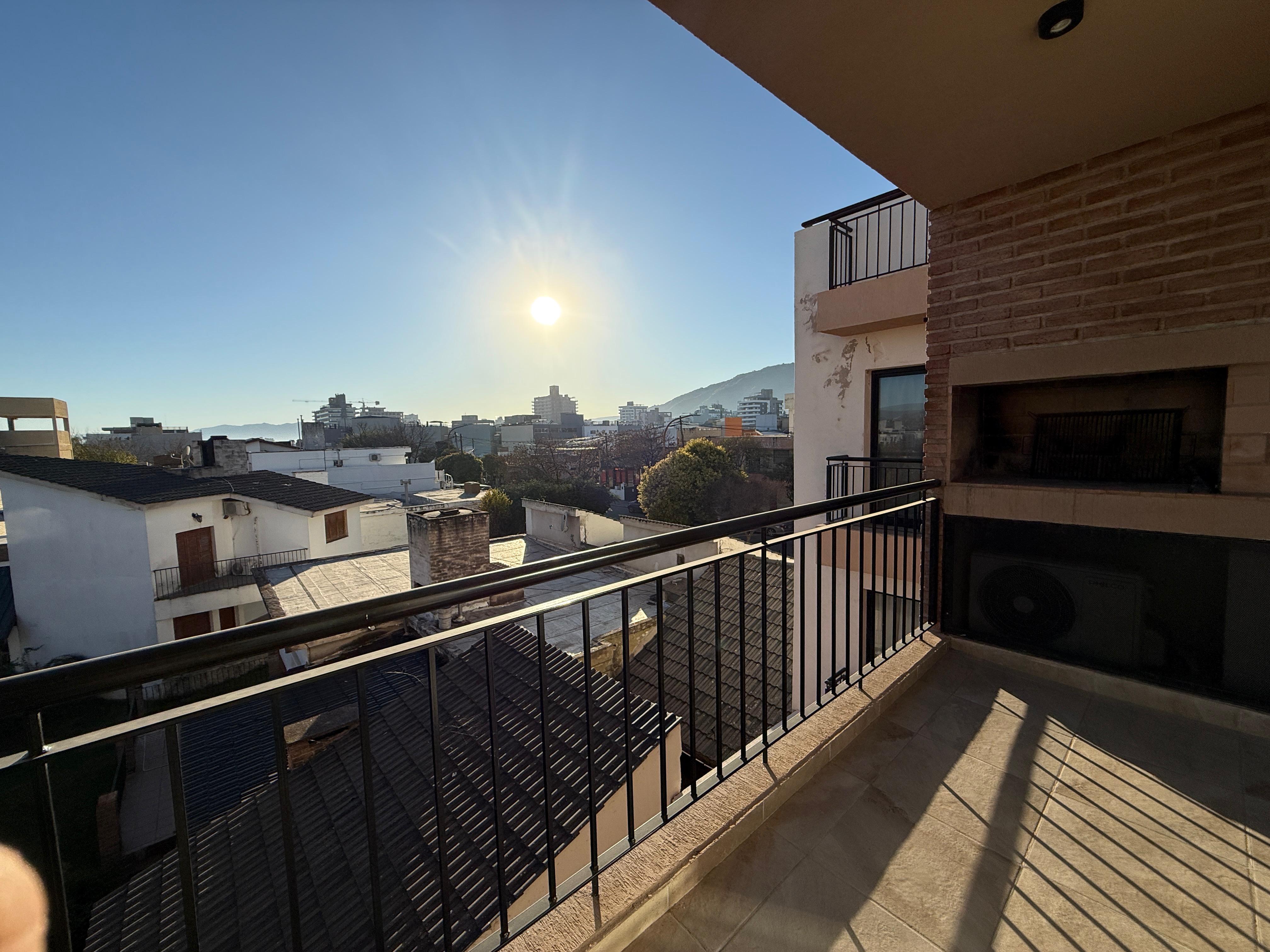 Dpto céntrico en venta - Villa Carlos Paz